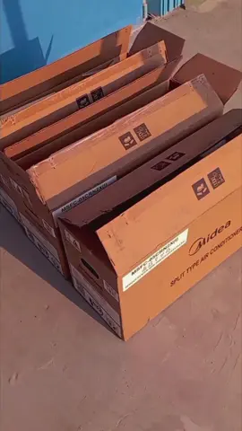 pemasangan ac gree di badegan ponorogo. info pemasangan atau peratan ac split ponorogo 081283712251#ponorogo24jam #servisac #ponorogo 