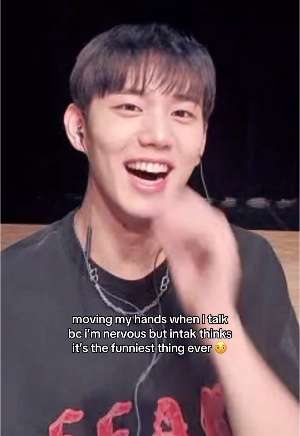 nah like what’s soo funny 😔 #kpop #fy #kpopfyp #p1harmony #p1h #피원하모니 #p1ece #intak #fancall #videocall 