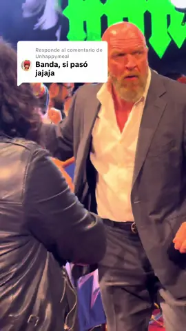 Respuesta a @Unhappymeal se hizo canon Triple H en #TriplemaniaXXXIII 
