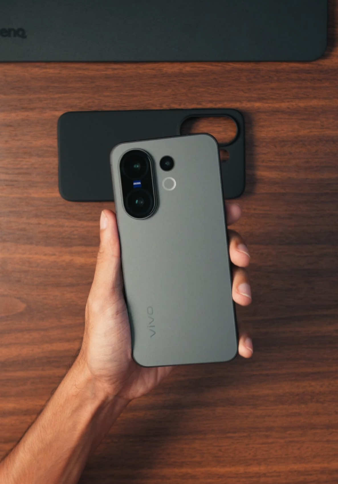 Unboxing the new vivo X200FE! #vivox200fe #ZEISSimageProPacked #Tech #unboxing #vivo 