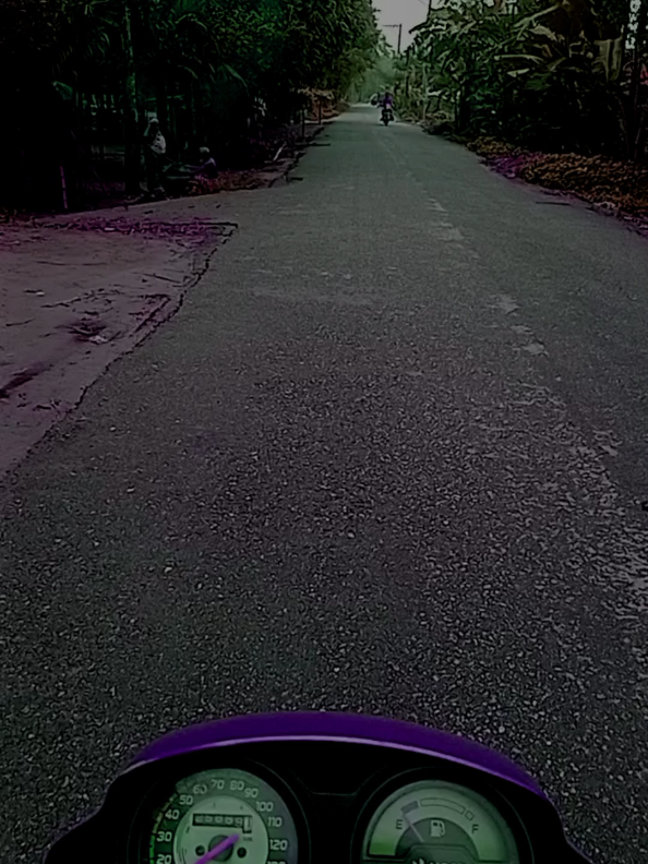 প্রতিবার ফিরে আসি  বলেই তুমি আমাকে সস্তা মনে কর #Love 💔💔