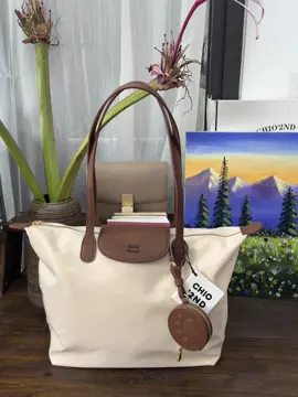 Long 30cm để được laptop 13inch vẫn chưa hạ nhiệt ạ 🥰 #bags #tuixach #tuideocheo #dayinmylife #tuinu #dailylife #xuhuong #dailyoutfits #choous #tuideovai 