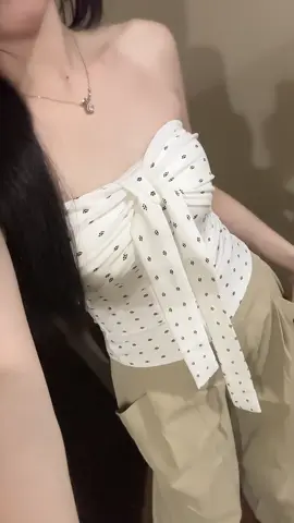 Áo cúp ngực thắt nơ dễ thương 