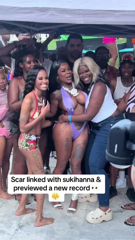 Where the big girls at #fyp #fup 