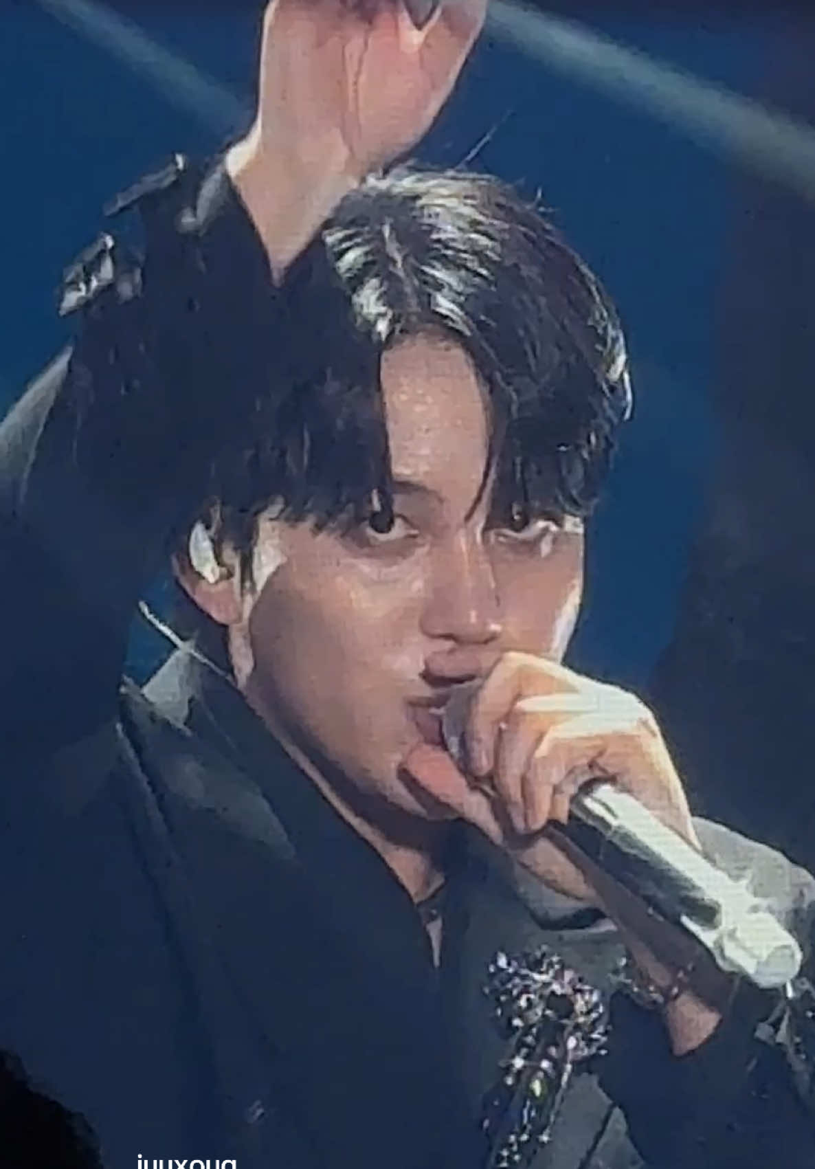 and my brain BUSTED🤤🤤🤤 #foryoupage#ateez#jongho#kpop#inyourfantasytour HAIII GUYS!!! got so many vids from the concert omg i need to edit them