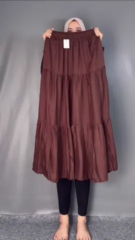 Wajib bnget sih punya rok secakep ini #rokkekinia #stylehijabkekinian #ootdfashion #outfitoftheday #fypシ 