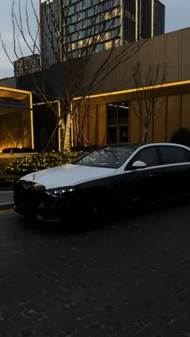 莫羡他人平步起 须知我辈逆风行#Maybach #邁巴赫s680 