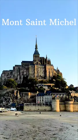 Another tick off of my bucket list: le Mont Saint Michel ♥️ #montsaintmichel #normandie #bretagne #beautifuldestinations  #travelislife 