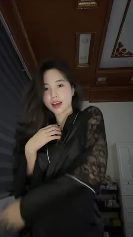 Mắc cỡ =))) @Linh hay nhảy 🌱 @Thuỳ Linh nè ✌🏻 #flypシ 