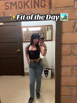 Last day in Yosemite 🥲🏞️🌲🫶🏻 #outfit #yosemite #nationalparks #Outdoors #fyp @Yosemite National Park 