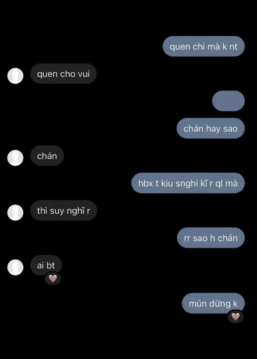 Tình yêu không phải là những lời hứa hẹn hoa mỹ, càng không phải là những phút giây ngọt ngào nhất thời .Tình yêu là khi bạn chọn ở lại, dù người kia chẳng còn hoàn hảo như ngày đầu. Là khi bạn bao dung cả những vết thương cũ, cả những nỗi sợ không tên, và vẫn nhìn họ như điều dẹp đẽ nhất trong cuộc đời mình. Chúng ta yêu không phải để tìm một ai đó hoàn hảo,mà là để học cách yêu một người không hoàn hảo theo cách hoàn hảo nhất có thể.Tình yêu thật sự là khi hai người, giữa cả trăm ngàn lựa chọn, vẫn chọn nhau mỗi ngày.#xuhuongg #xhh #tamtrang 
