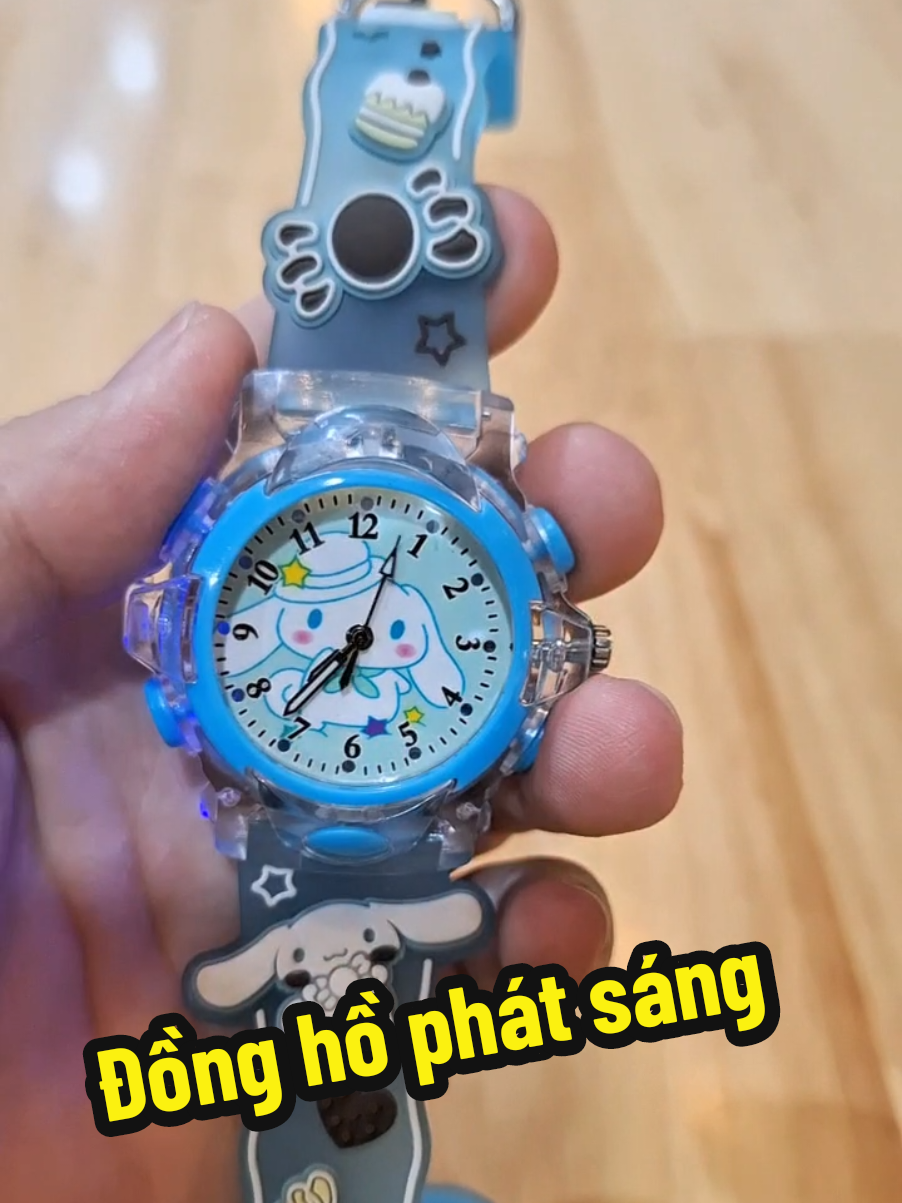 Một món quà ý nghĩa cho bé trong dịp tựu trường #muataitiktok #dongholed #donghochobe #donghocinamarol #donghophatsang 