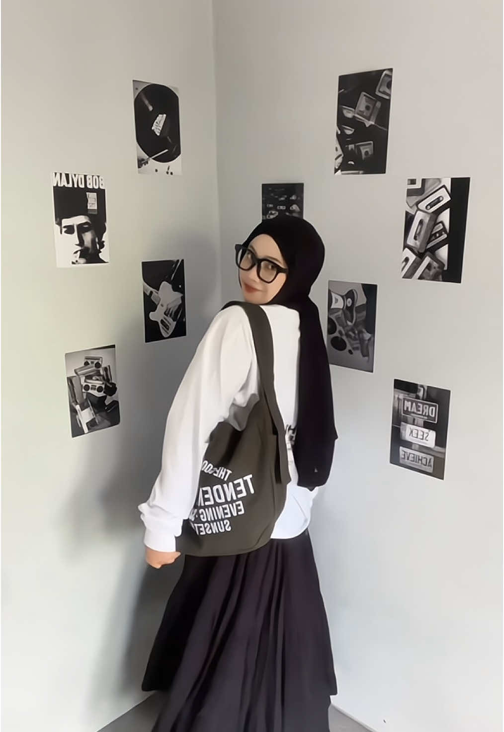 longsleeve boxy keren dari @METAPHORES.ID ❤️‍🔥