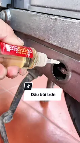 Dầu bôi trơn cơ học cách điện cho dụng cụ thiết bị. #dauboitron #dauboitronquat #dauboitrondongco 