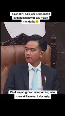 Raut wajah gibran sangat tidak suka dengan kejadian itu.  Terima kasih telah mewakili kita (Rakyat) semua cawapres🙏🥀 #dpr #bubarkandpr #gibranrakabuming #viral #fyppppppppppppppppppppppp 