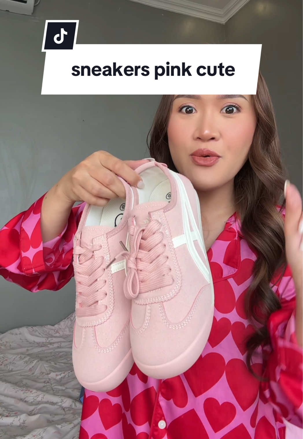 Rekomendasi sneakers bisa di pake olahraga dan hangout 😍😍😍😍😍😍😍😍😍😍😍😍😍 #sneakers #sneakerskuliah #sepatupink #sepatucorolla #sepatukeren 