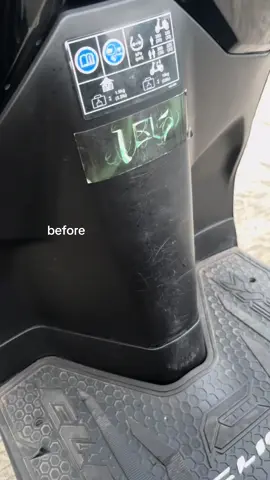 sobrang effective neto! back to black talaga yung mga motor nyo. 💯 #plasticrestorer #carplasticcoating #affordable #click 
