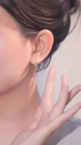 B0155 khuyên tròn số la mã cực ngầu cho cả nam lẫn nữ😎 #lactaybactlee #tleejewelry #daychuyenbactlee #khuyentaibactlee #trangsuc