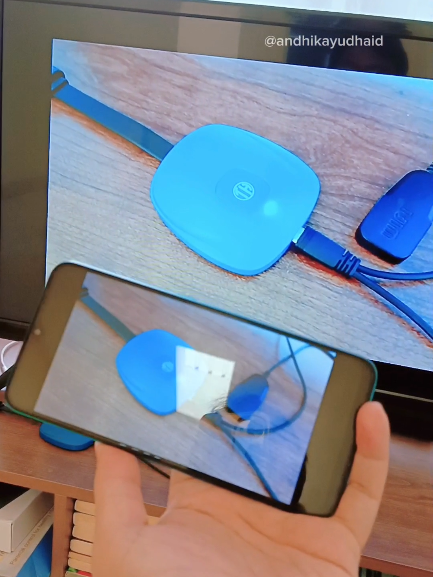 Membalas @dimasverses tanpa hotspot jg tetap bisa nyambung ke tv. tutorial proyeksi layar hp ke tv biasa cuma pakai wireless display adapter