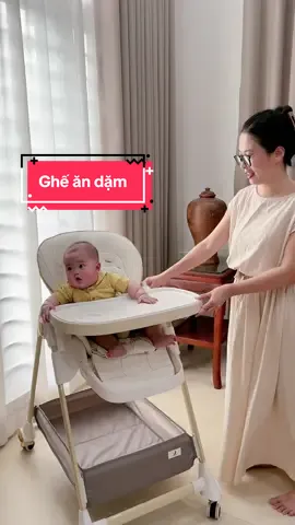 Ghế ăn dặm mua cho Cải Bắp, dùng 2 tháng rùii mới lên clip cho các mẹ. Ổn nha, nhà rộng thì cứ thoải mái chọn em này nha 