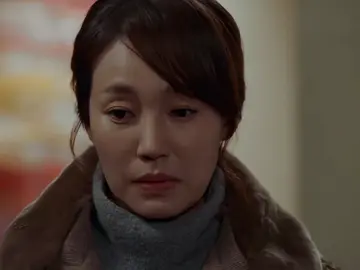 حبه لها 😔 #kdrama #uncontrollabyfond #suzy #baesuzy #woobin #عاشق_بلا_قيود #kimwoobin 