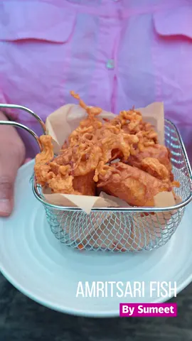 Crispy, spicy, and soulful in every bite—let’s make irresistible Amritsari fish. There’s nothing more satisfying than crispy Amritsari fish on a cold, rainy day. Golden, crunchy on the outside, soft and juicy inside—this street food classic is the perfect comfort bite when the weather turns gloomy. A hot cup of chai, crispy Amritsari fish and suddenly the rain feels like the best excuse to indulge. Save this for your next cosy night in, tag & share with the friend who loves Punjabi flavours, and tell me—green chutney, pickled onions, or just a sharp squeeze of lemon? Want the full recipe? Head to my website bysumeet.com #AmritsariFish #PunjabiFood #IndianFlavours #RainyDayEats #WinterWarmer #SumeetSaigal #SauceBoss #HomeCooking #DinnerInspo #SaveThisRecipe #SimmerWithSoul