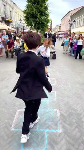 WALKING DANCE GAME 😨😂 ASTRONOMIA SHUFFLE 😎🔥