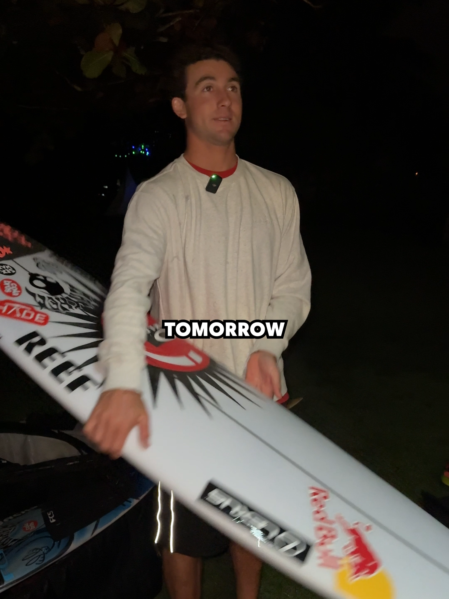 How do you prep for the biggest swell of the year at Teahupo’o? @griffin_cola got it dialed - step-ups, a journal, meditation, and a solid crew in his corner. #surfing #bigwave