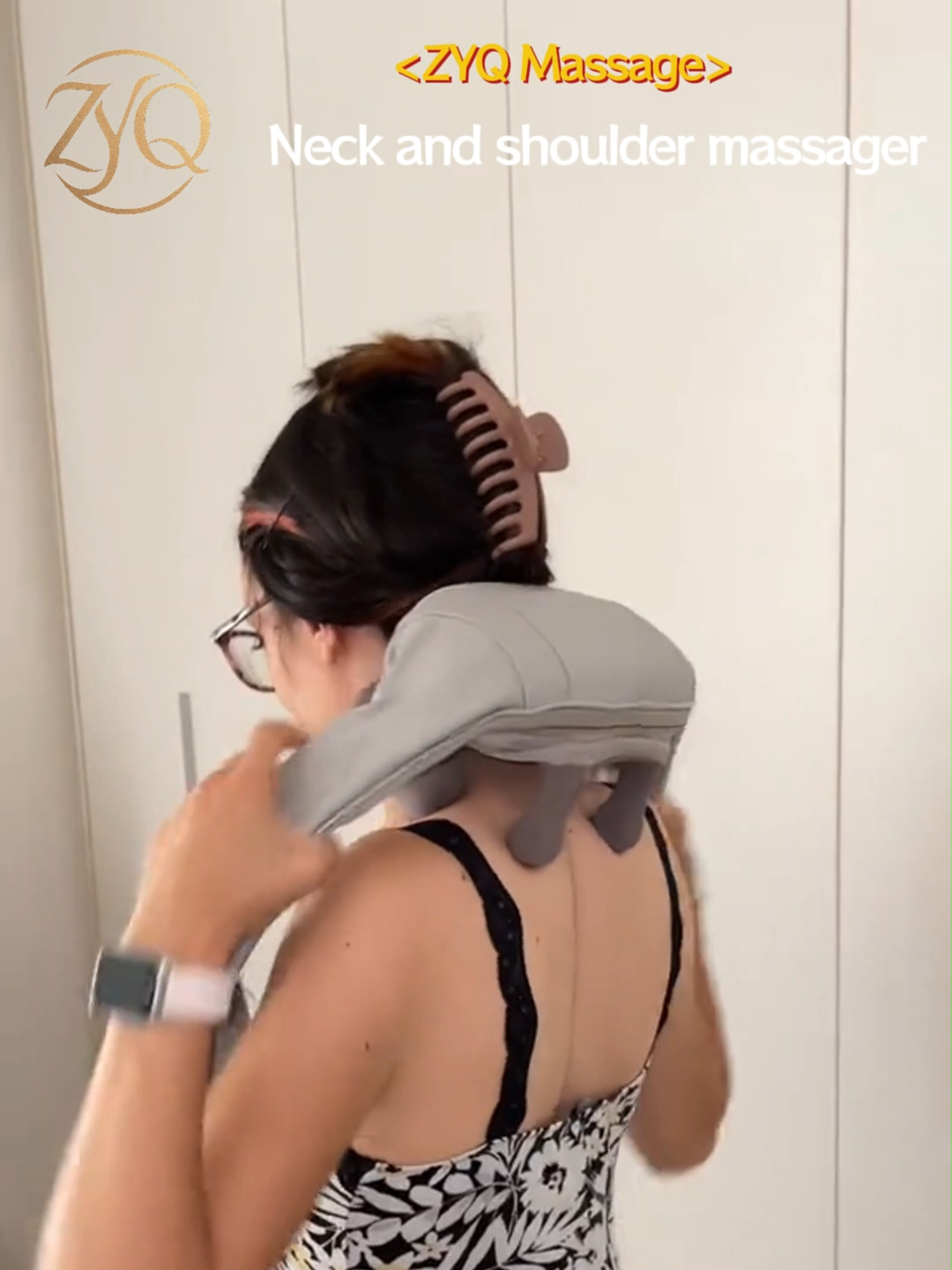This shoulder massager is amazing😍  #amazonfinds #MomsofTikTok #neck #chiropractor #fyp