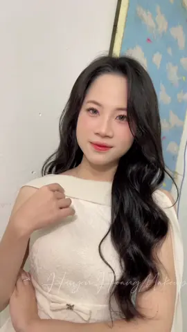 ✨ Một nàng thơ thật xinh đẹp trong ngày đặc biệt ✨ Gương mặt hài hoà, đường nét thanh tú càng thêm rạng rỡ dưới lớp makeup chỉn chu từ 𝐻𝓊𝓎𝑒𝓃𝐻𝑜𝒶𝓃𝑔𝑀𝒶𝓀𝑒𝓊𝓅 💄 Mỗi layout makeup không chỉ đơn thuần là làm đẹp, mà còn tôn lên thần thái và phong cách riêng của khách hàng 🥰 📍 𝐿𝒶𝒾 𝒳á - 𝐻𝑜à𝒾 Đứ𝒸 - 𝐻à 𝒩ộ𝒾 📍 𝒬𝓊ỳ 𝐻ợ𝓅 - 𝒩𝑔𝒽ệ 𝒜𝓃 💅 0363.312.165 #𝐦𝐚𝐤𝐞𝐮𝐩𝐜𝐡𝐮𝐲𝐞𝐧𝐧𝐠𝐡𝐢𝐞𝐩 #𝐦𝐚𝐤𝐞𝐮𝐩𝐚𝐫𝐭𝐢𝐬𝐭 #𝐇𝐮𝐲𝐞𝐧𝐇𝐨𝐚𝐧𝐠𝐦𝐚𝐤𝐞𝐮𝐩 #𝐦𝐚𝐤𝐞𝐮𝐩𝐜𝐮𝐨𝐢𝐡𝐨𝐢 #𝐦𝐚𝐤𝐞𝐮𝐩𝐤𝐢𝐲𝐞𝐮 #𝐦𝐚𝐤𝐞𝐮𝐩𝐝𝐢𝐭𝐢𝐞𝐜