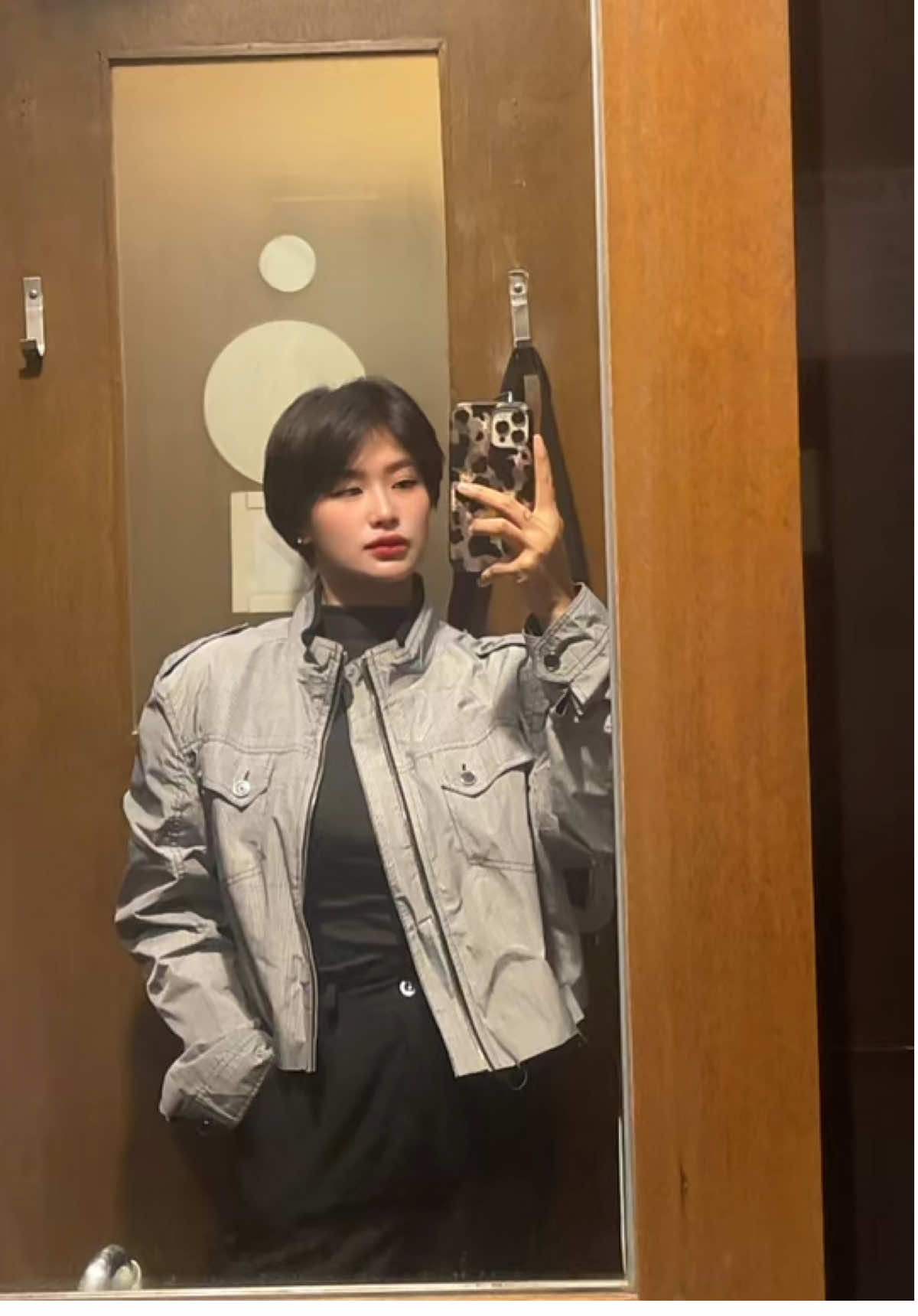 i dont give any reason for anyone to hate me ,they  create their own The drama out of pure jealousy. 😅😂