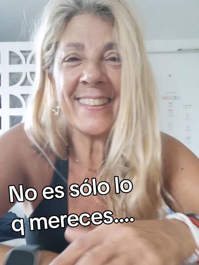 No es porque lo mereces , es porque es... Sin más. Las señales no sólo vienen del@s otr@s, tu vibracion, lo q y como suentes, también te indican dinde quedarte y de donde te debes marchar. Besos amor..es #woman #mylife #Love #smile #nohayedad    