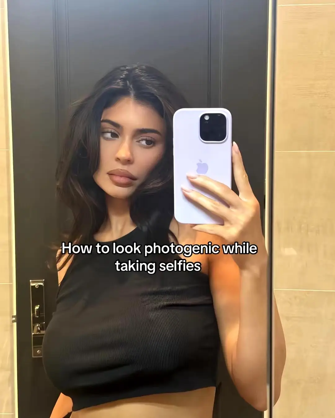 Want more beauty tricks and hacks ? Check link in bio for more glow up Ebooks #howtolookphotogenic #howtolookgoodoncamera #howtotakeaselfie #selfie #howtotakegoodphotos