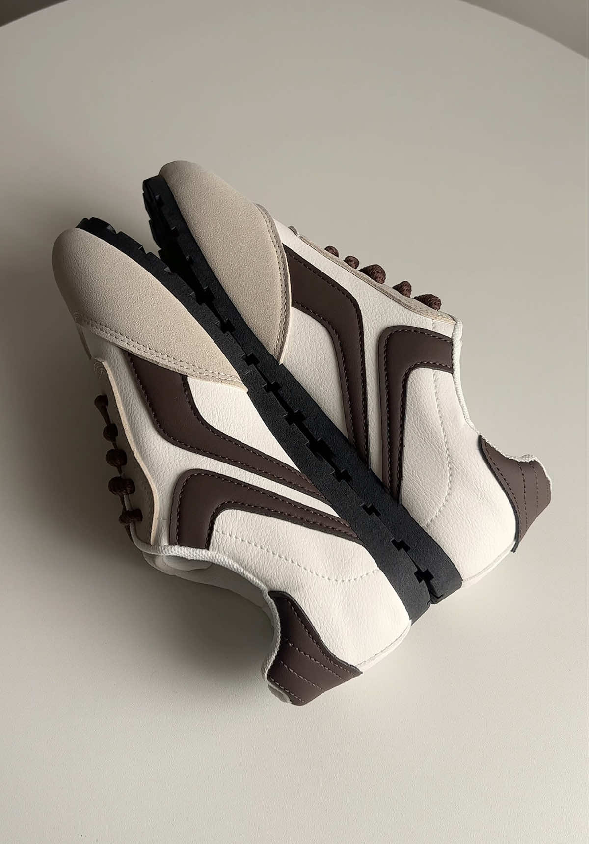 this color 😮‍💨🤎👌🏻 #shoes #sneakers #shoesrecommendation #shoesformen #shoesforwomen 