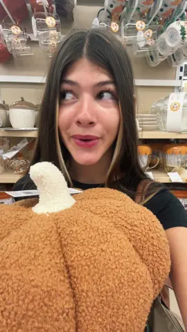 I LOVE HALLOWEEN❤️ #contentcreator #fyp #influencer #influencerlife #trends #girl #tiktokviral #fashion #viral #halloween2020 #fall #autum 