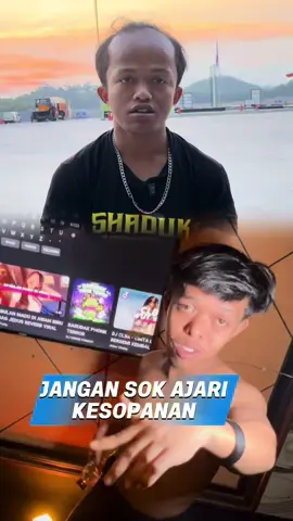 @MURASH BOGEL JANGAN SOK AJARI SAYA SOPAN SANTUN !!! AYO SEGERA NAIK RING !!! @WAYAHE SHADUK JOTOSH @BONDAN GEMOY 