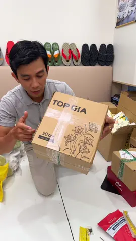 1 thùng 20 gói gần 100k miễn ship nha anh chị ! #giayantopgia #tittokshop #anh3huy1 