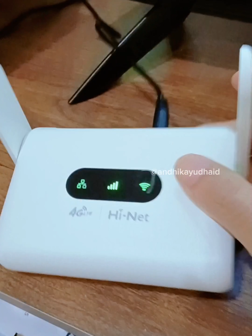 Membalas @andhikayudhaid Modem wifi 4G Hinet CPE-Q30, sudah unlock, bisa wifi an di 10 perangkat 👍👍