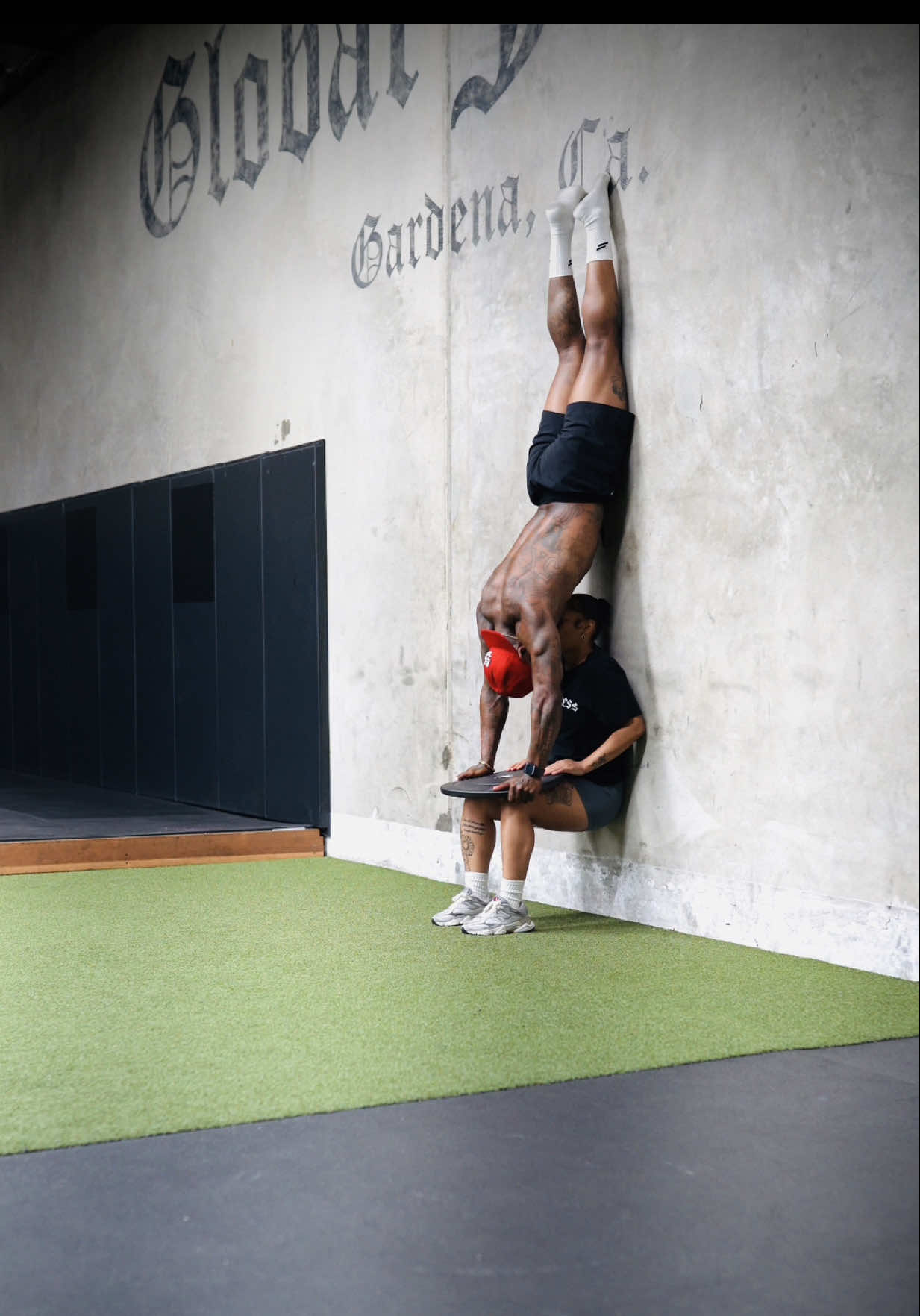 Love + Ambition = Power Couple Goals ❤️‍🔥 When passion meets hustle, you don’t just win together—you dominate together. Wife / Workout Partner: @Day  Couple Wall Squat Challenge  Not just strength, not just balance—this is trust, teamwork! Drop a 🔥 in the comments if you and your partner got the fire to pull this off. #Fitness #fyp 