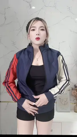 Áo khoác dù phối về hàng cho mấy anh#aokhoac #aokhoacchongnang #aokhoacdu #jennynguyen 