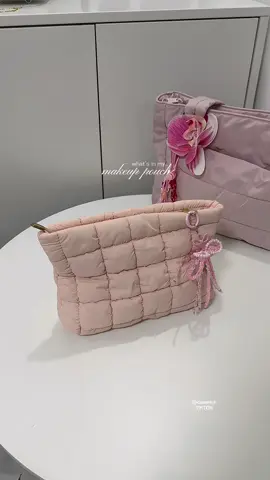 puffy makeup pouch 💭🎀 #makeuppouch #puffypouch #makeuporganizer #pouch #quiltedpouch 