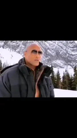 скала это-Дуэйн Джонсон (англ. Dwayne Douglas Johnson), также известный под прозвищем «Скала» (англ. The Rock) — американо-канадский киноактёр, в прошлом — профессиональный рестлер и игрок в американский футбол. Член Академии кинематографических искусств и наук, занимается также продюсерской и литературной деятельностью.#скала#рекомендации#фон#fyp#рек 