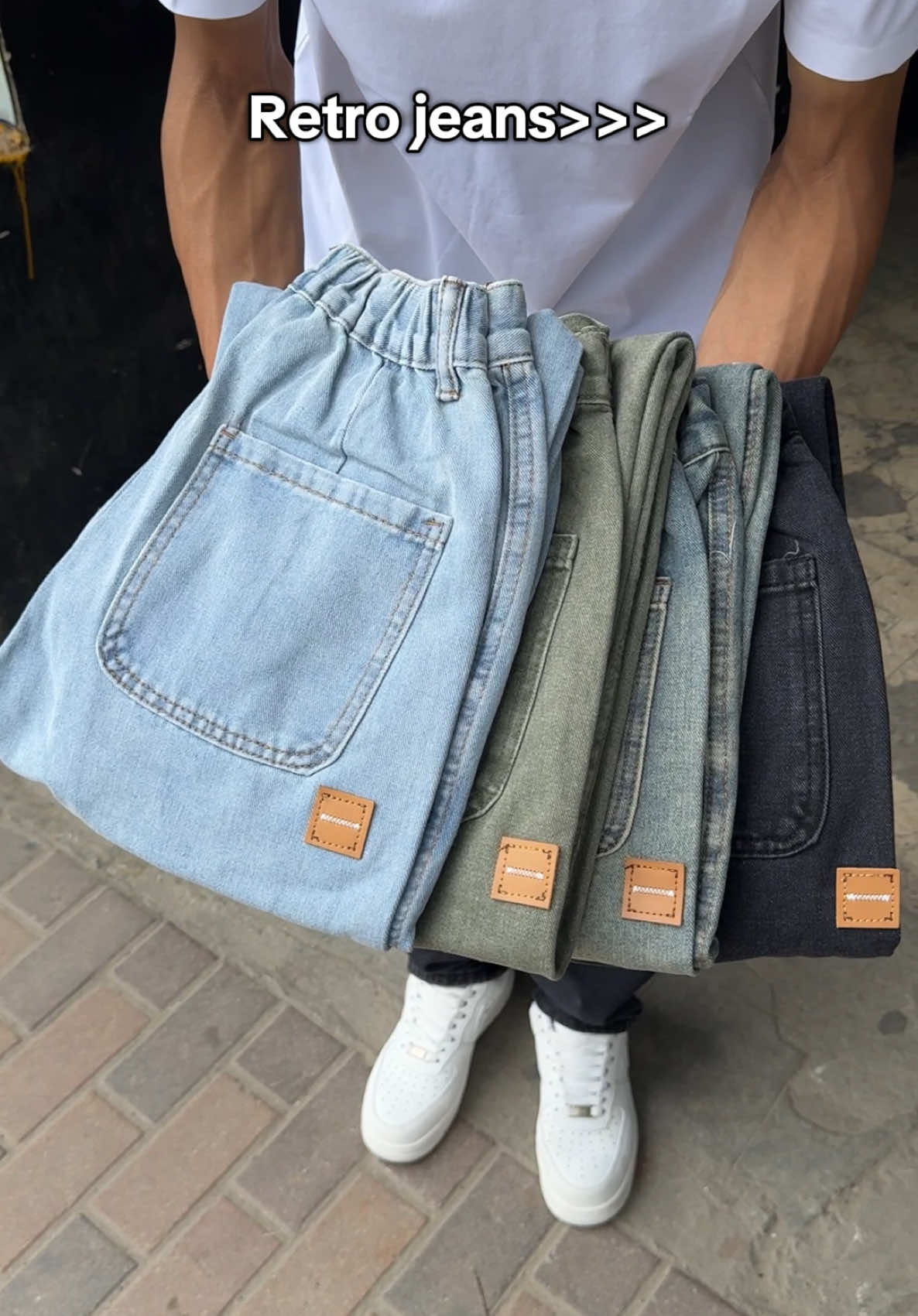Retro pant>>> ig:brotherzwears_official Sorakhutte chowk📍 #retropants #retro #baggyjeans #baggy #y2k #trending #clothing #brotherzwears #menstyle #washedjeans #streetwear #reeels #instagram 