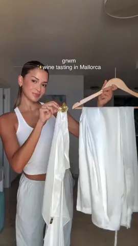 @lauravanessa_w is serving us looks with her white on white in our 'Coral' top and 'Arena' pants. 😍 #incincin #grwm #OOTD #whiteonwhite #fashiontiktok 