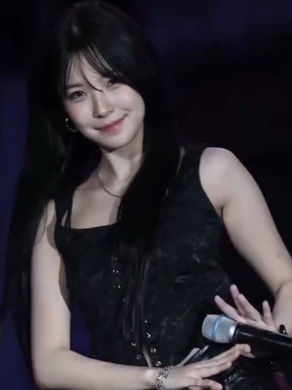 FROMIS_9 JIHEON BOINGBOING #boingboing #hot #fyp #fancam #kpop 