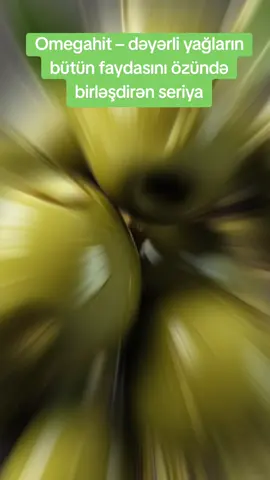 Kətan yağı həm gənc, həm də yaşlı dəridə zərif qulluq təmin edir. Onu dərin nəmləndirir, yumşaldır, kiçik qırışları hamarlaşdırır və qıcıqlanmaları aradan qaldırır. Çaytikanı yağı vitaminlərlə zəngin tərkibinə görə məşhurdur. Dərini onlarla zənginləşdirərək onu oyadır və enerji ilə doldurur. Dərinin qoruyucu funksiyalarını gücləndirir, onu bəsləyir və yumşaldır. Küncüt yağı güclü yara sağaldıcı və iltihab əleyhinə təsirə malikdir, dəriyə yerli immuniteti artırır və antioksidant təsir göstərir. Quruluq və qabıqlarla mübarizə aparır, dərini intensiv şəkildə bəsləyir və nəmləndirir. Zeytun yağı regenerasiya proseslərini stimullaşdırır, dərini tez bir zamanda bərpa edir. Hüceyrələrdə yağ balansını normallaşdırır və təbii qoruyucu baryeri gücləndirir. #biznes #oily #dəri  #dəriyəqulluq  #zeytun 