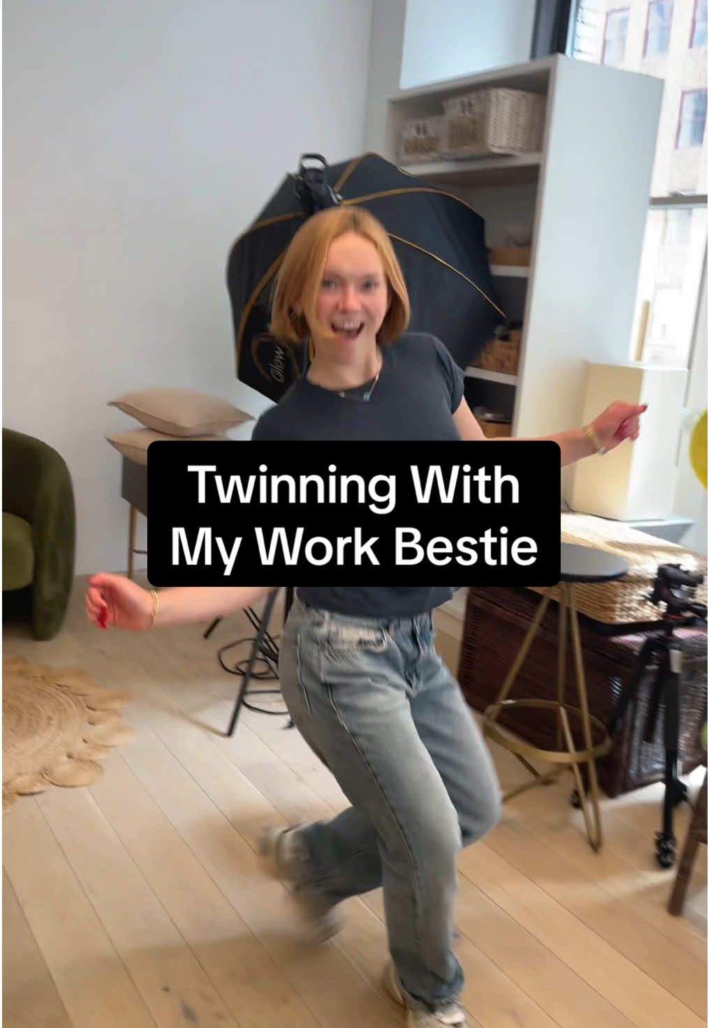 Are we even surprised tho?😌👯 Share with your work bestie! #workhumor #coworkers #bestie #work #officehumor 