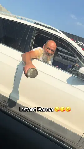 Have you ever witnessed instant karma 😏😏😏 #karma #nothingbeatsajet2holiday 