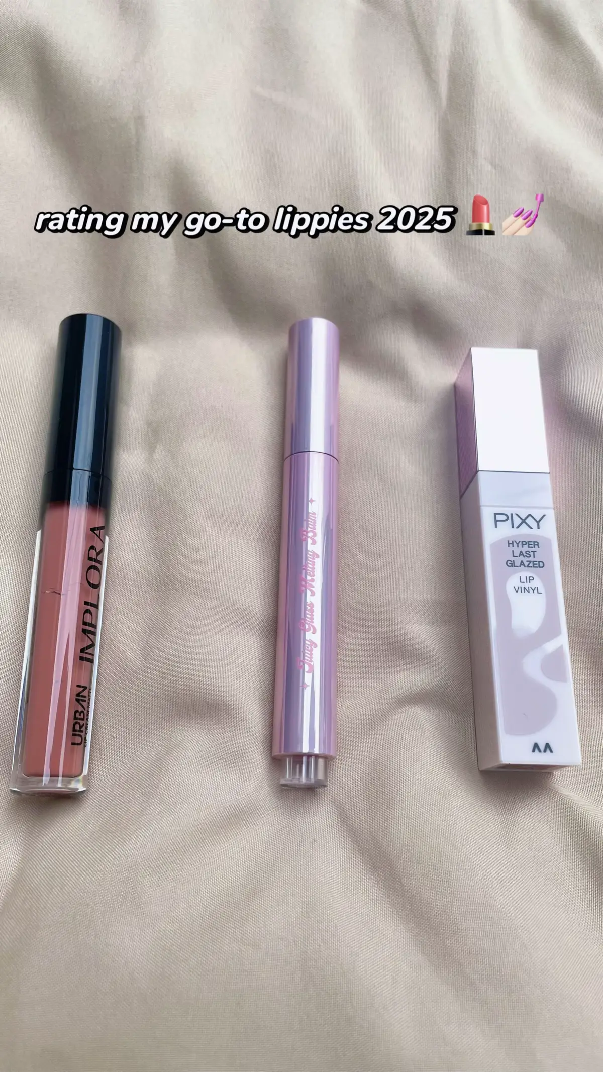 my go-to lippies 2025 ini! sukaaa banget! tertutama lip vinyl penemuan terbaru ku yang GONG!🤩 #lipproducts #lippies #lipvinyl #transferproof #lipreview