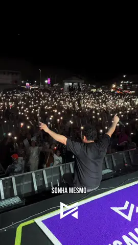 O que dizer desse dia em Salvador Bahia! Uma multidão cantando SONHA MESMO 😍#misaiasoliveira #gospel #viral 